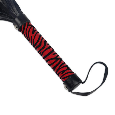 Flogger Cuero Negro y Rojo Flogger Cuero Negro y Rojo